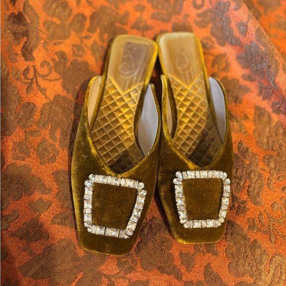 Sam Edelman Velvet Lavina Buckle Mules - Picture 2 of 5